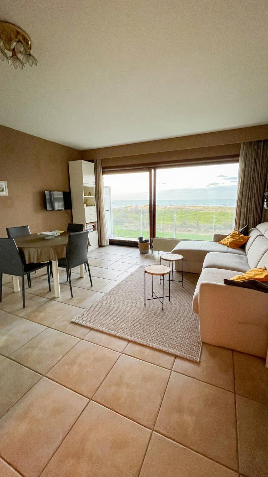 Superbe Studio Avec Une Magnifique Vue Sur La Mer. De Panne Exteriör bild