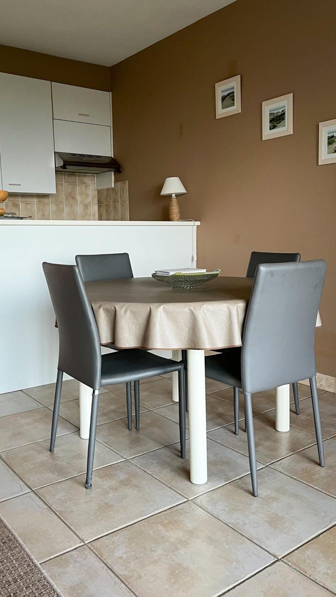 Superbe Studio Avec Une Magnifique Vue Sur La Mer. De Panne Exteriör bild